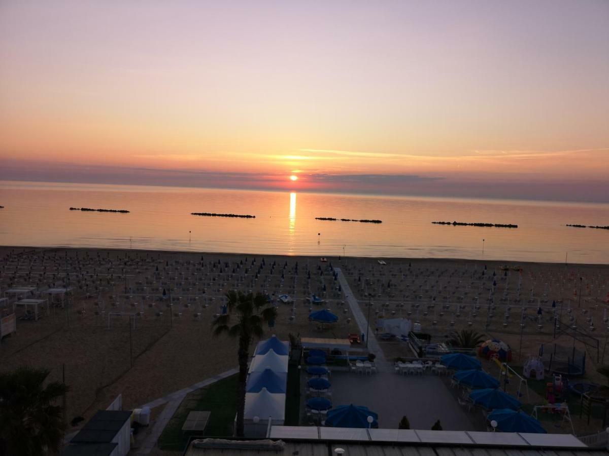 Hotel Palmarosa Roseto Degli Abruzzi Luaran gambar